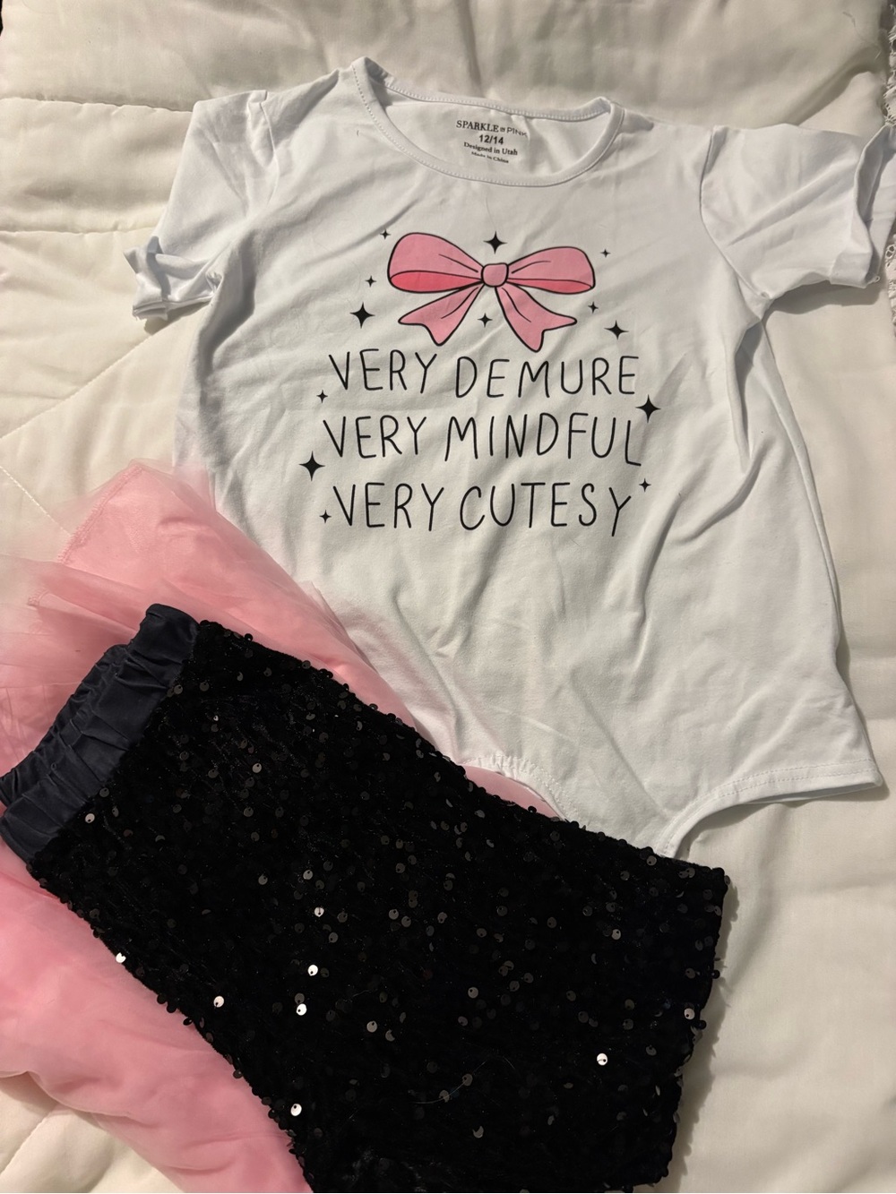 Sparkle in pink outfit